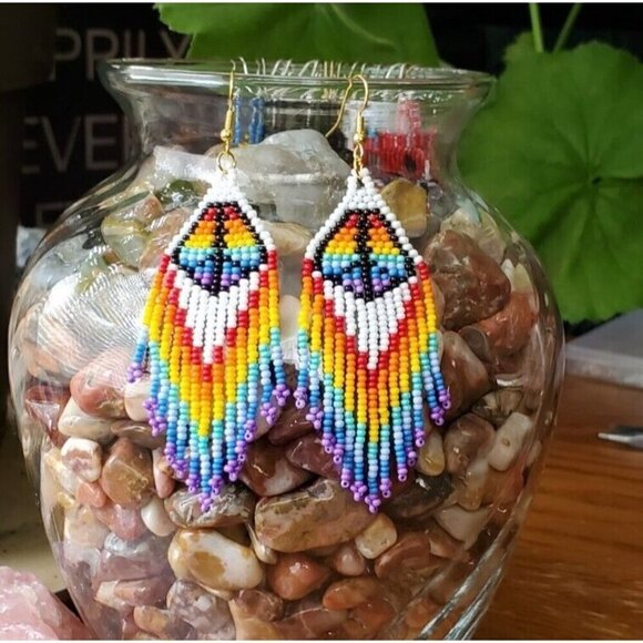Handcrafted Rainbow Beaded Dangle Earrings Pride LGBTQ Peace Hippie Boho - Picture 2 of 2